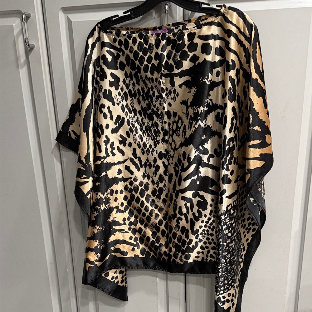 CURATIONS Silky Satiny Leopard Print Poncho Handkerchief Polyester Top Sz Med